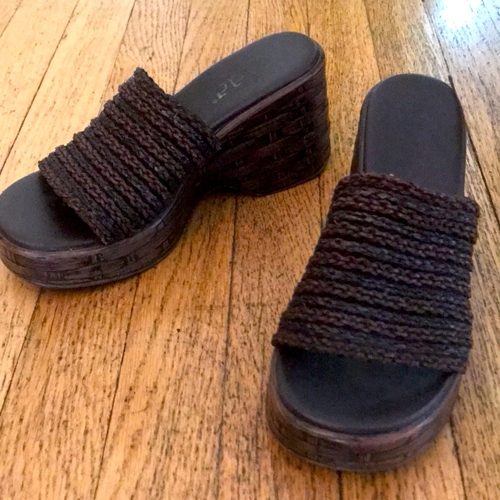 Vintage Mudd platform slides